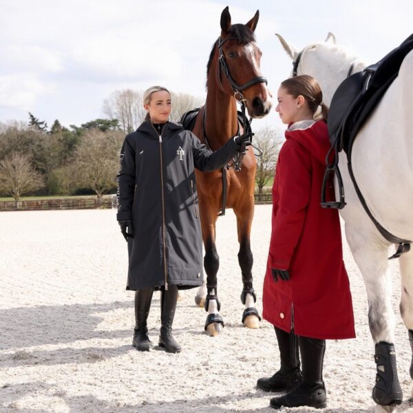 Aubrion Team All Weather Robe - Young Rider - Black - Image 2