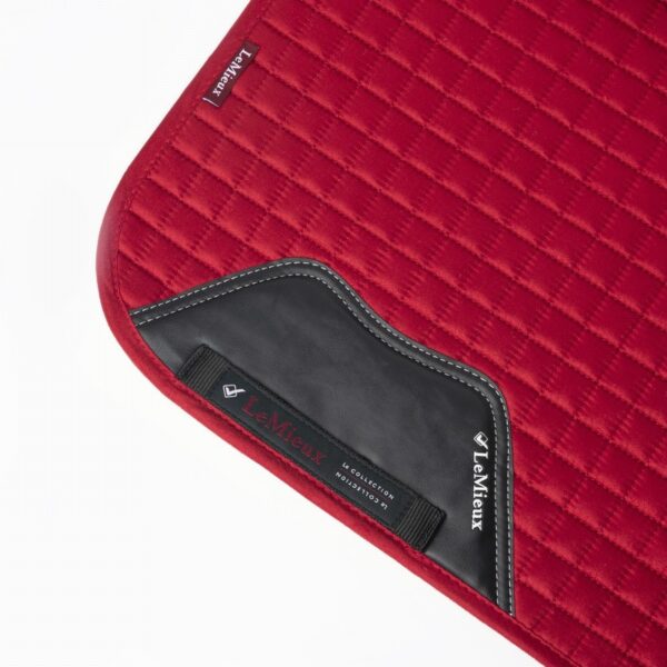 Suede Dressage Square Chilli red - Image 2